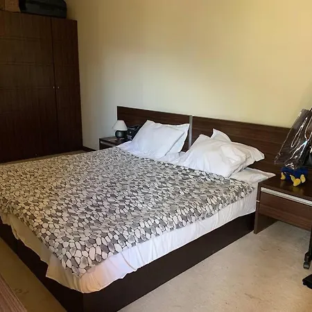 Balkan Houseb